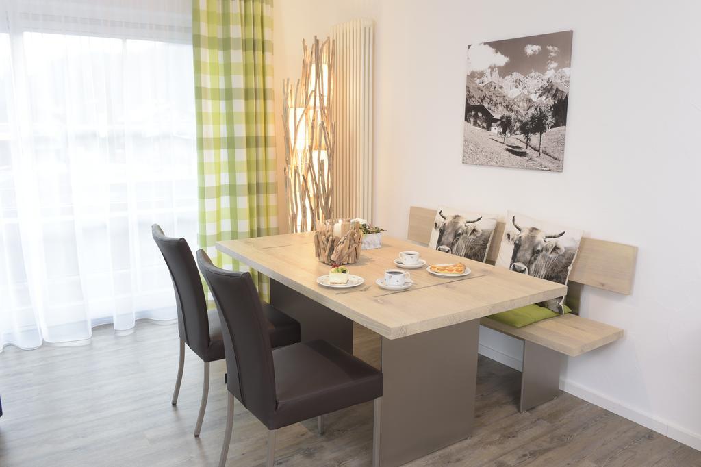 Ferienwohnungen Gerlach オーベルストドルフ 部屋 写真